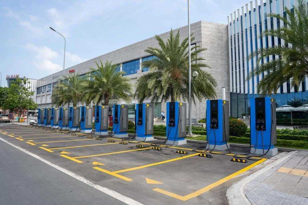 Trạm Sạc VinFast Nhượng Quyền – Cơ Hội Đầu Tư Sinh Lời Cao Trong Kỷ Nguyên Xe Điện